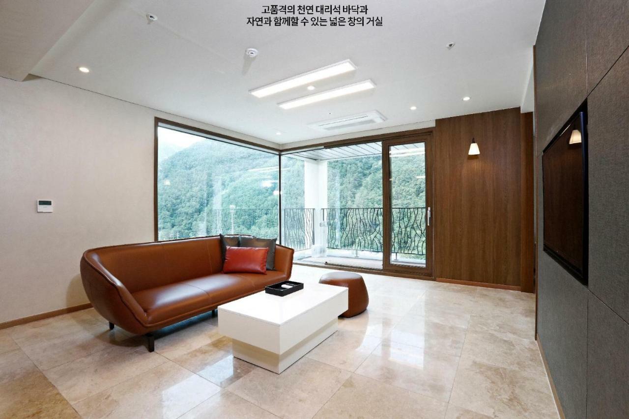 Pine Forest Jeongseon Alpine Resort Exterior foto